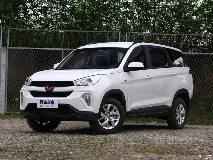 SAIC-GM-Wuling Hongguang S3 2019 1.5T Manual Comfort Type VI